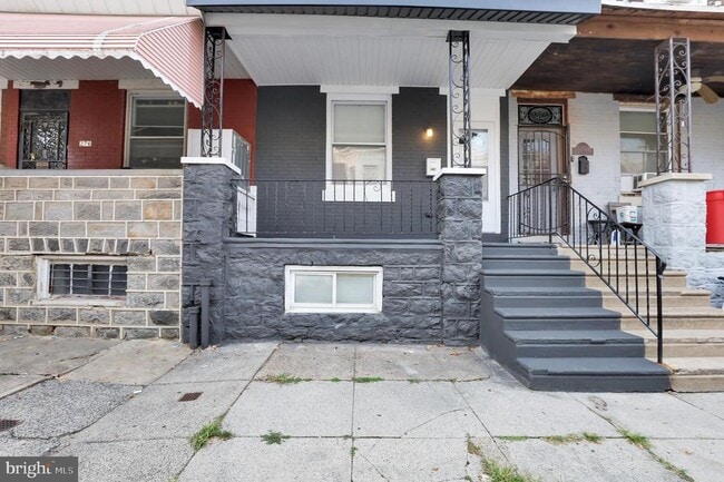 Building Photo - 274 S Alden St