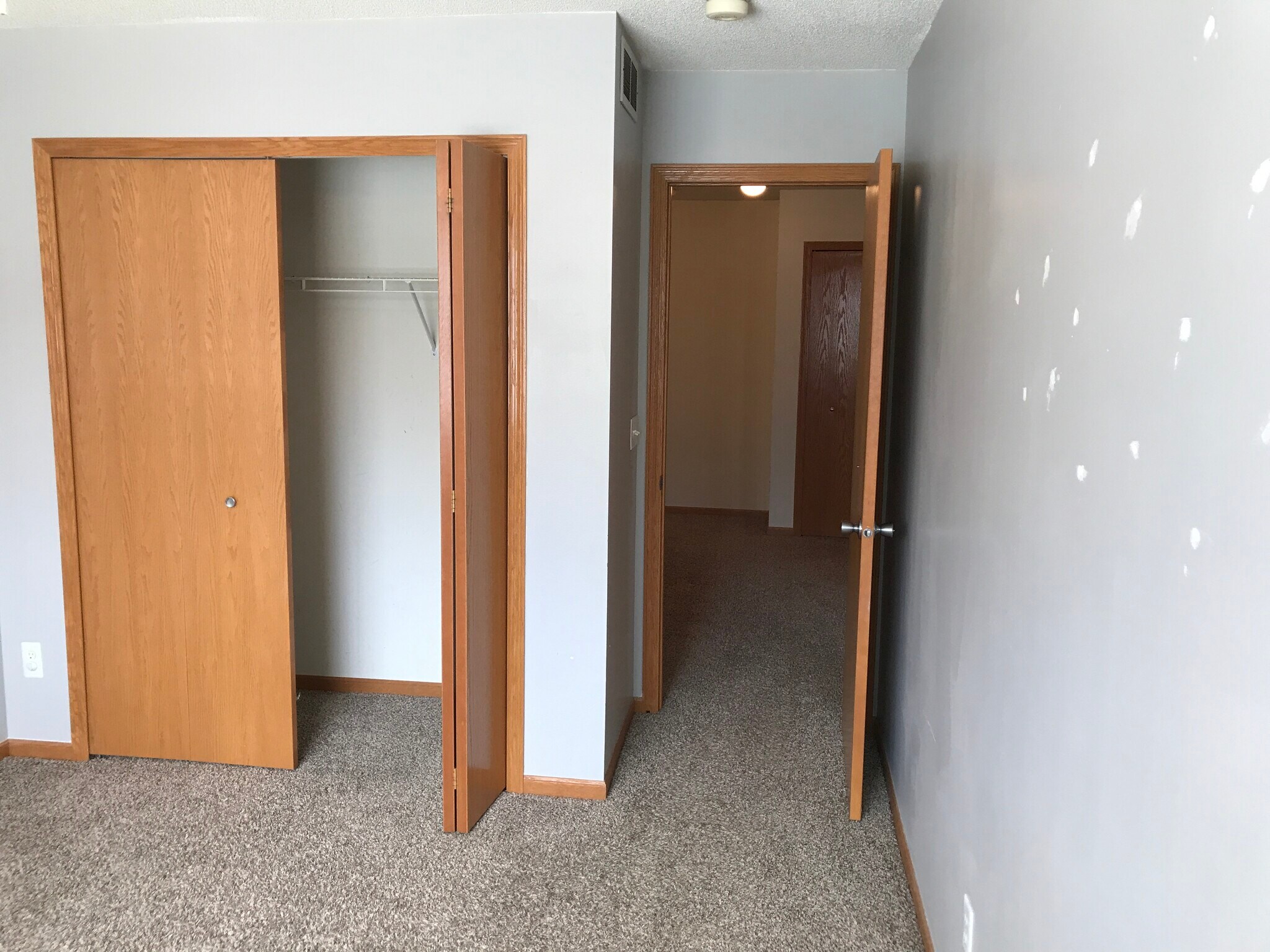 Building Photo - 14179 Plymouth Ave