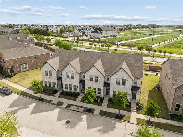 Building Photo - 4701 Piedras Lanzar Dr