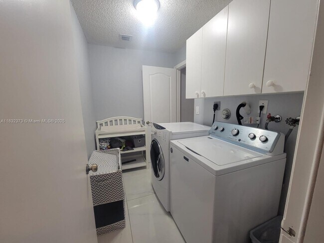 Building Photo - 11612 NW 51st Terrace