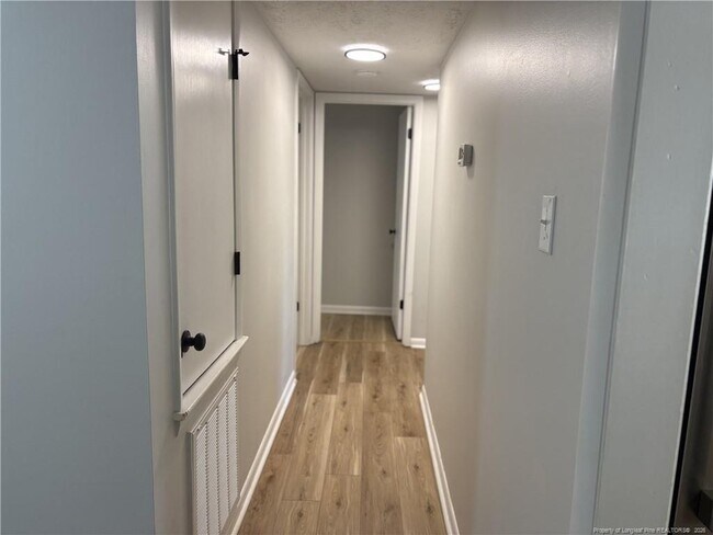 Building Photo - 7212 Reedy Creek Dr