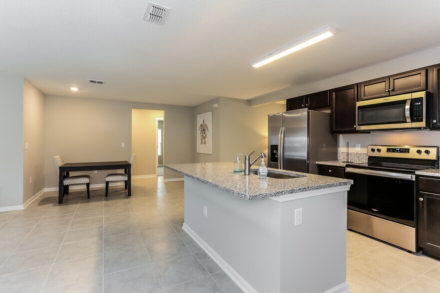 Building Photo - 9107 Udell Ln