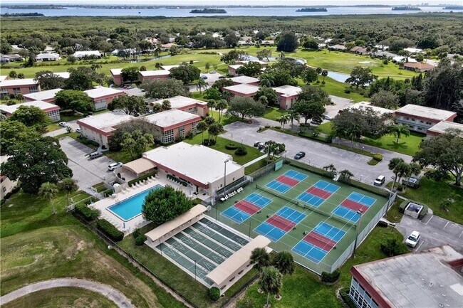 Primary Photo - 53 Woodland Dr