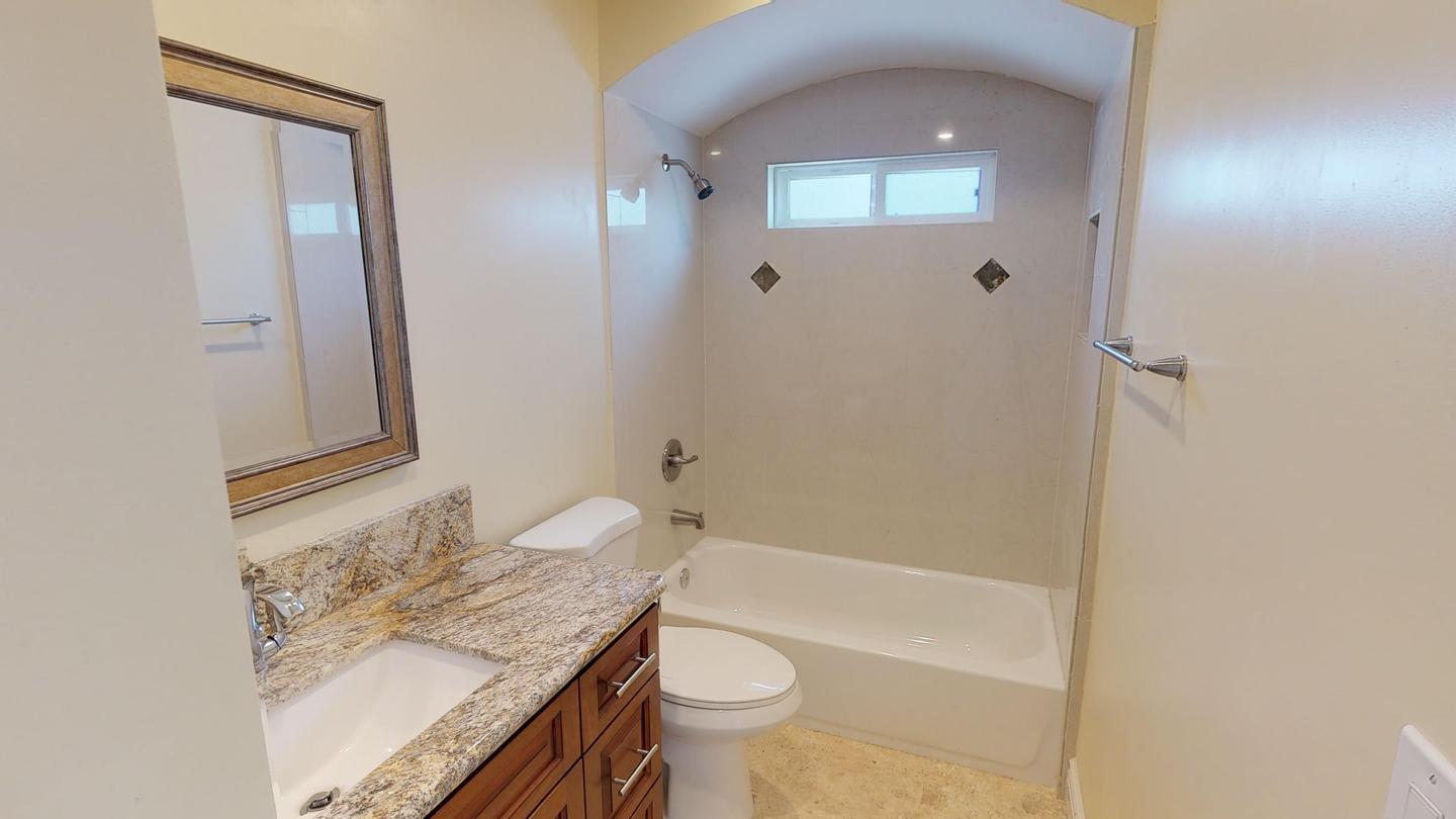 Building Photo - 2070 Rosecrans St