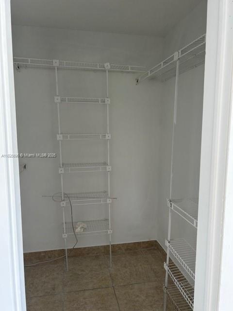 Building Photo - 5275 SW 77th Ct