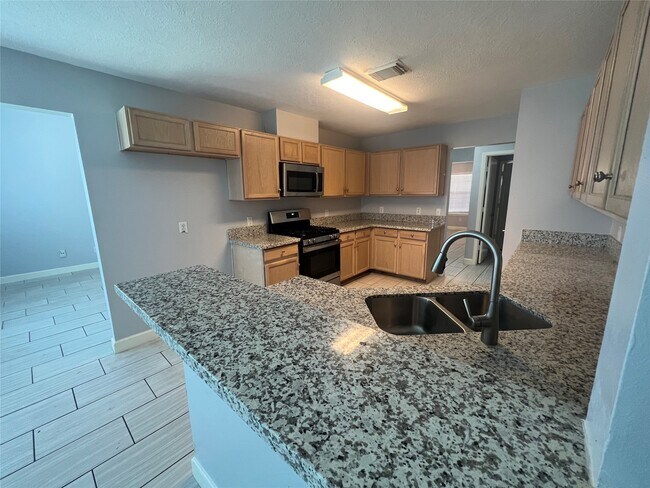 Building Photo - 19631 Plantation Tree Ct