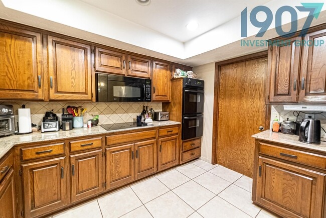 Building Photo - 4405 Manchester Ct