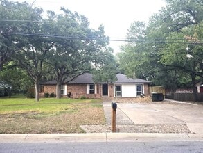 Building Photo - 3403 Rocky Hollow Trail