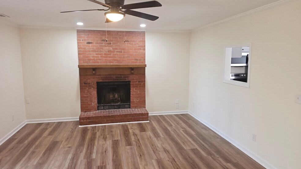 Building Photo - 1869 Patterson Ct