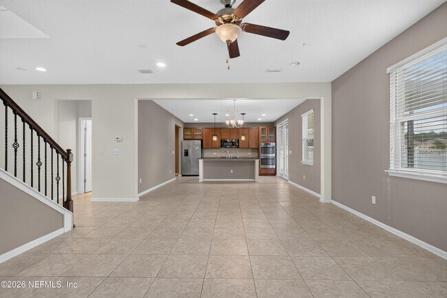 Building Photo - 263 Gilmore Ln