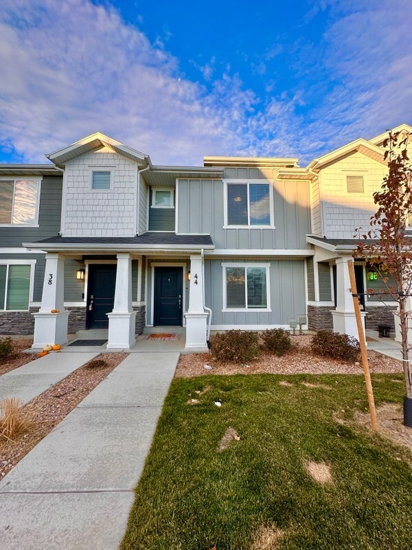 Building Photo - 44 N Voyager Ln