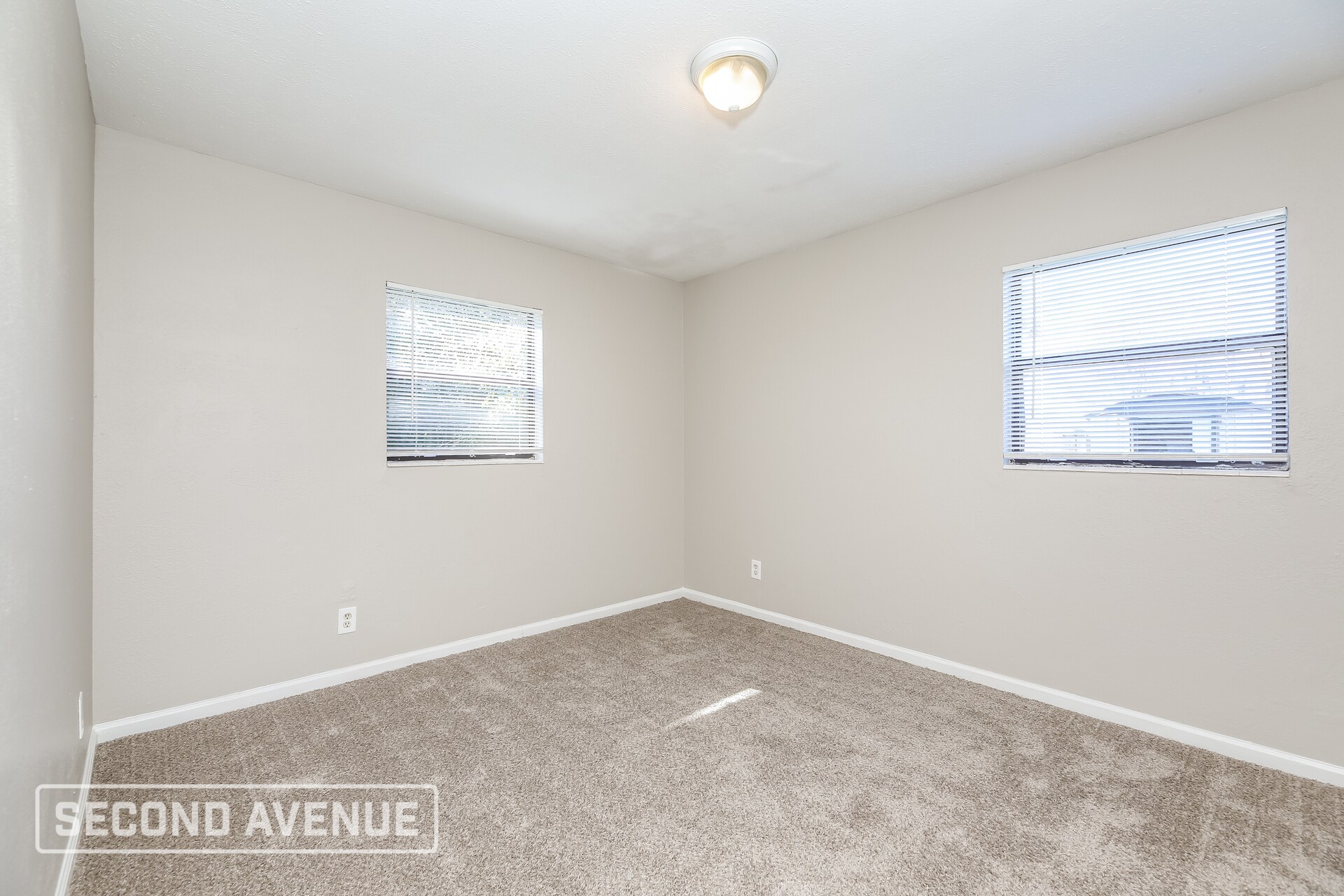 Building Photo - 9402 Devonshire Blvd