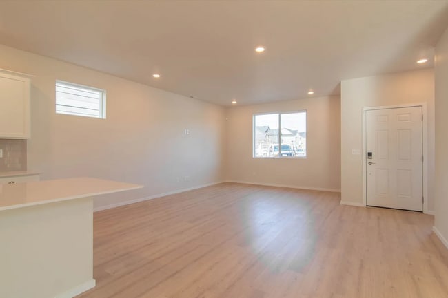 Building Photo - 24467 E Feather Ct