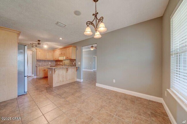 Building Photo - 5409 Nicole Blvd