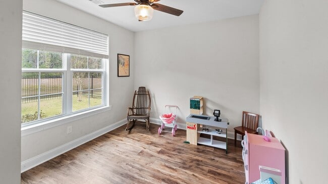 Building Photo - Spacious 6-Bedroom Waterfront Home in Richmond Hill, GA