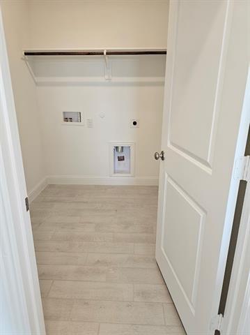 Building Photo - 629 Verona Dr