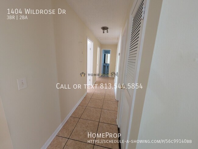 Building Photo - 1404 Wildrose Dr