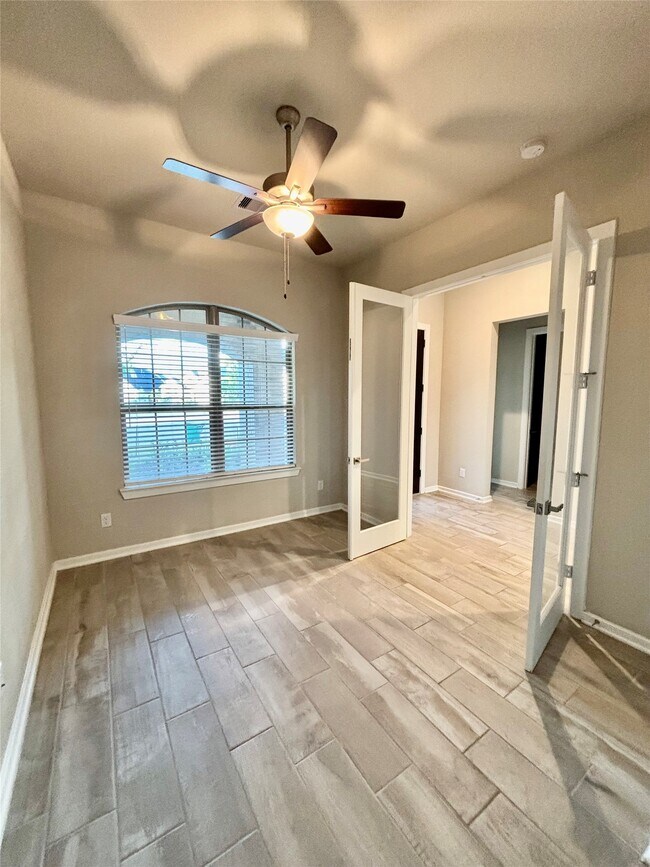 Building Photo - 5806 Pecos Ct