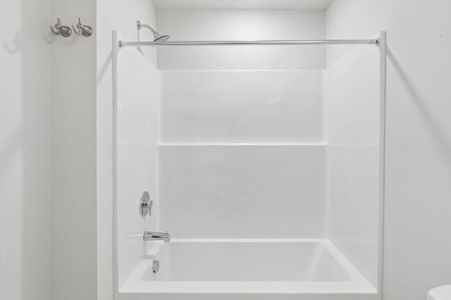 Building Photo - Brand new home in a great location central to all of Tri-Cities