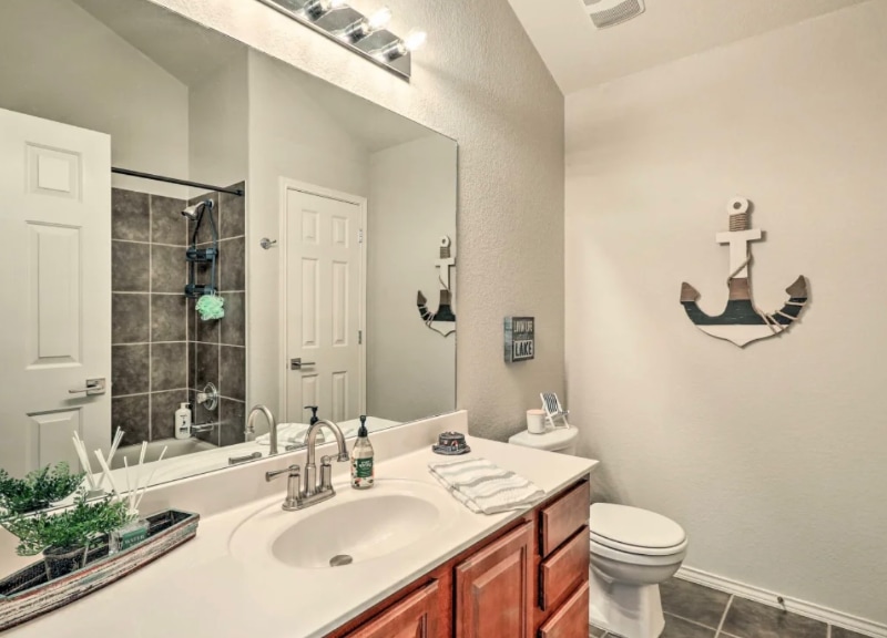 Building Photo - 20986 Waterside Dr