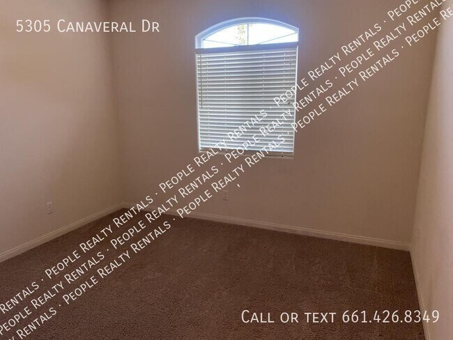 Building Photo - 5305 Canaveral Dr
