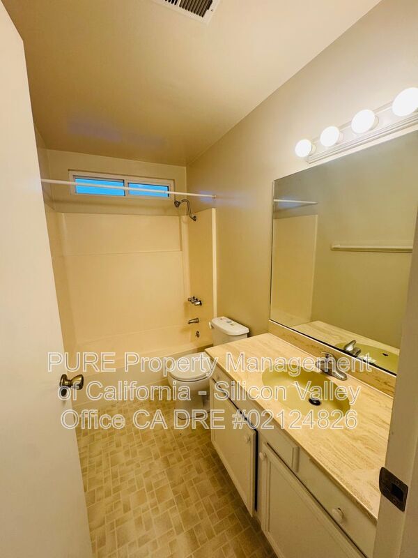 Building Photo - 115 Western Ct