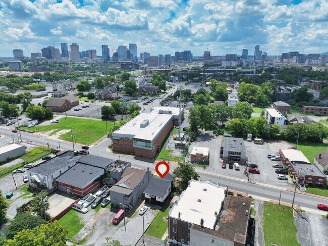Building Photo - 1406 Jefferson St