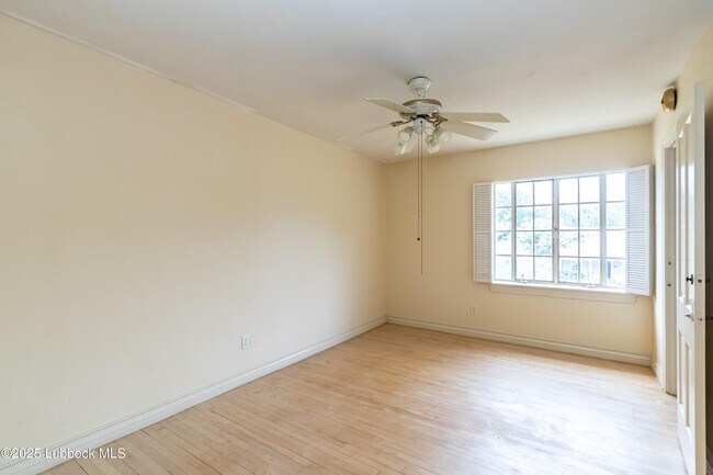 Building Photo - 2324 17th St