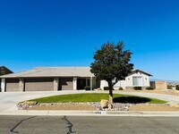 Building Photo - Luxury Skyline Ranch Home with Pool & Stunning Views
