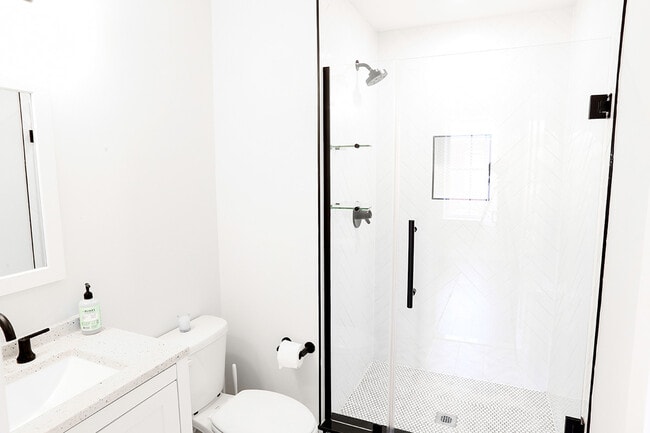 Master Bath - 10 S Curley St