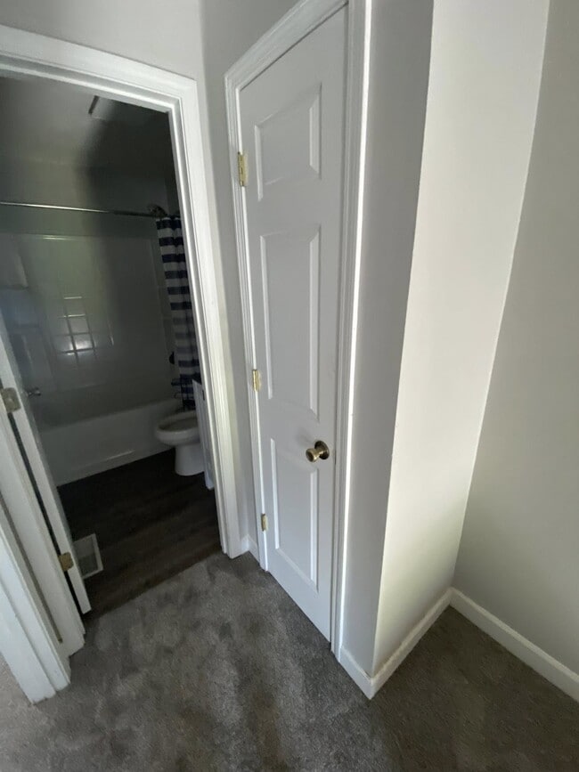 Building Photo - 205/207 2nd Street E