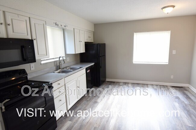 Building Photo - 9702 Shepherds Dr