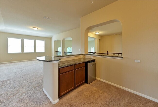 Building Photo - 100 Lake Mineral Wells Dr