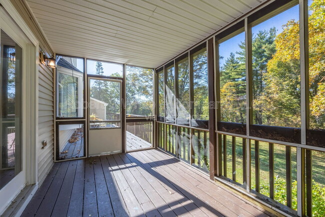 Building Photo - 101 Hungary Rd