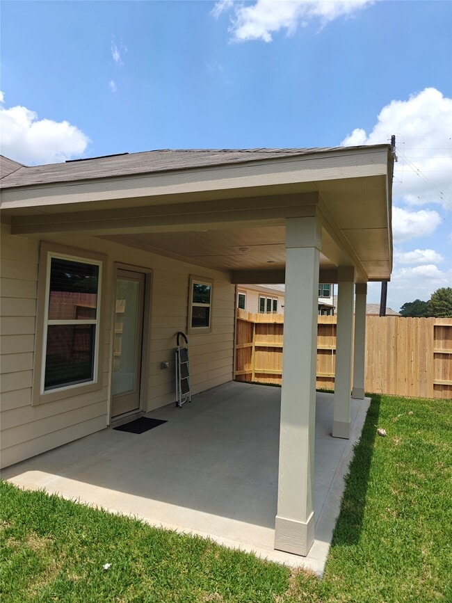 Building Photo - 22406 Birch Bud Ln