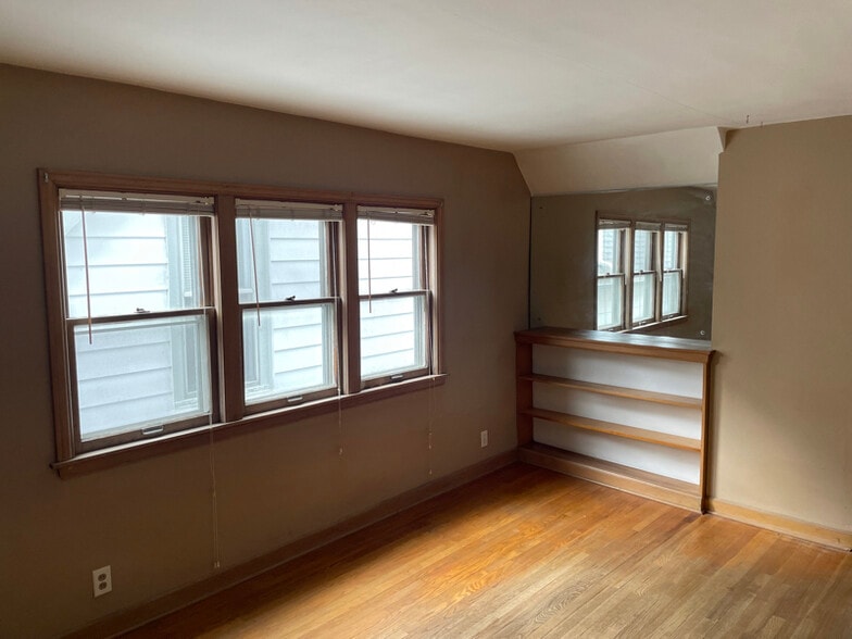 Building Photo - 3108 N Pierce St