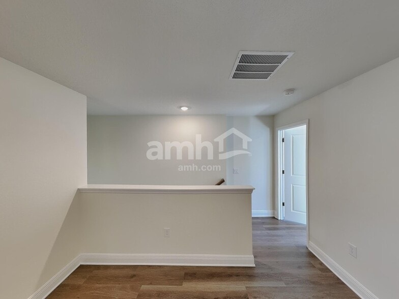 Building Photo - 5993 Sycamore Pl St