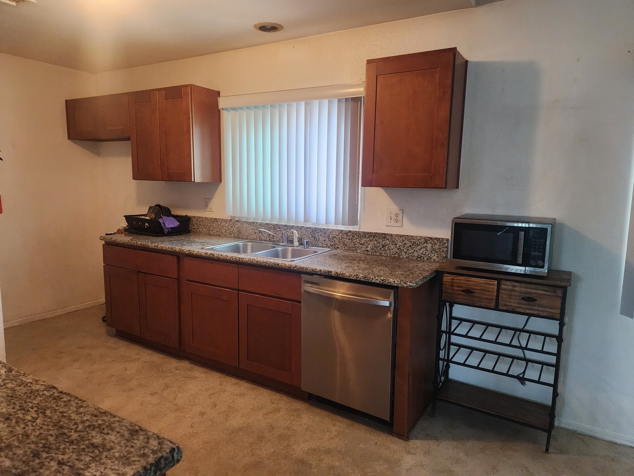 kitchen wash - 625 S Osage Ave