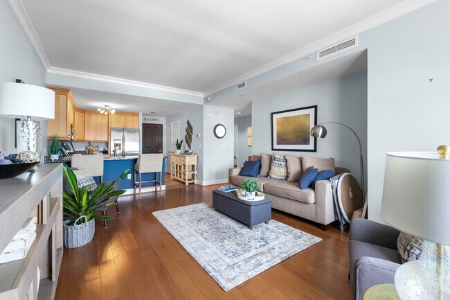 Building Photo - Elegant 1-Bed, 1-Bath Condo in Prime Virginia Beach Location!