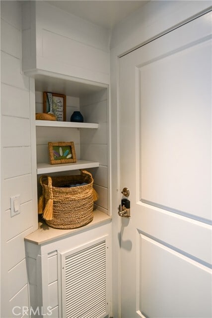 Building Photo - 2814 Studio Dr