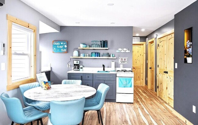 Building Photo - 16 Riverview Terrace