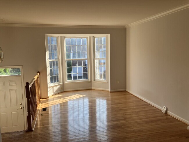 Building Photo - Elegant Gated Townhome with Sunroom Extension in Piedmont | 3 Bedrooms | 2 Full & 2 Half Baths