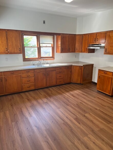 Kitchen - 1413 Prospect Ave