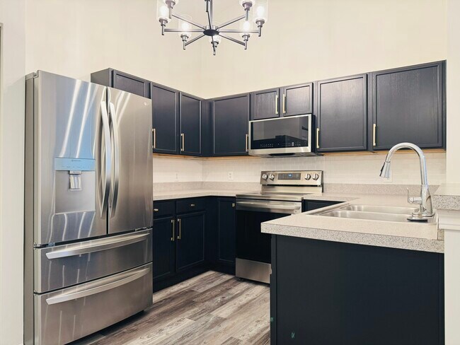 Building Photo - 128 Bertram Dr