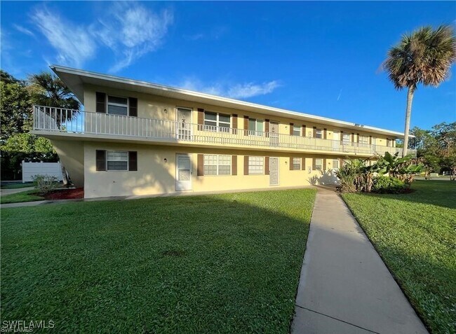 Building Photo - 3325 Arpt Rd S