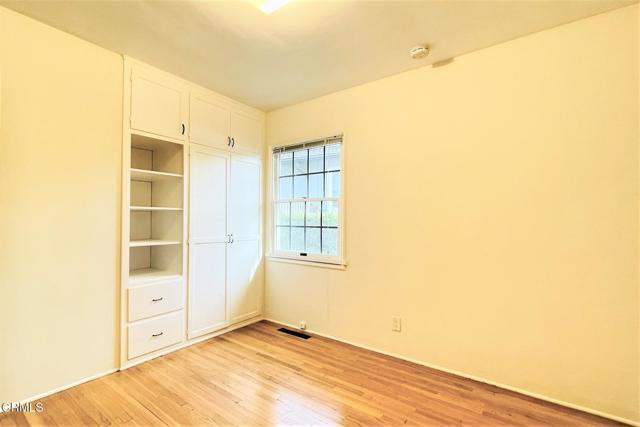 Building Photo - 337 Knight Way