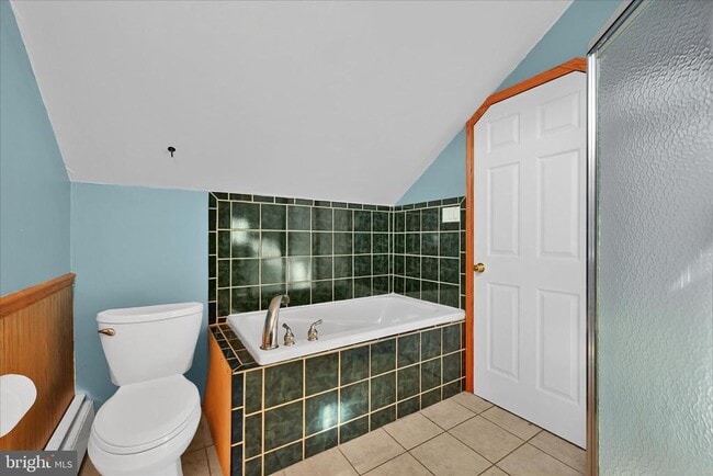 Building Photo - 430 E Main St