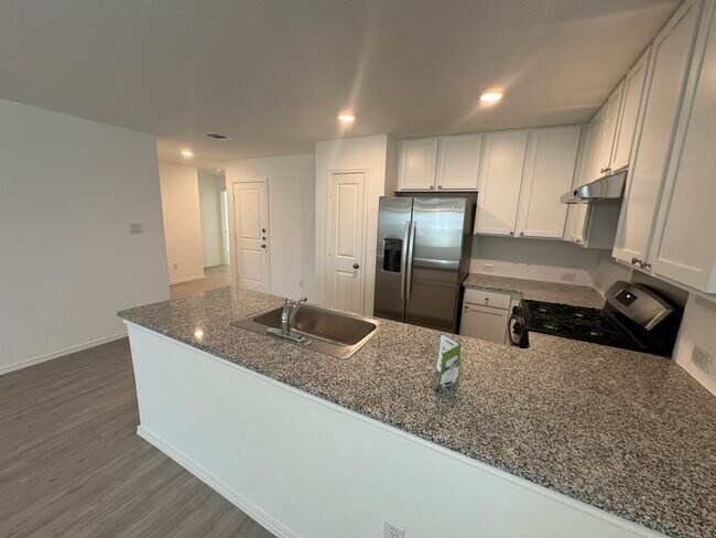 Building Photo - 1155 Barbarosa Rd
