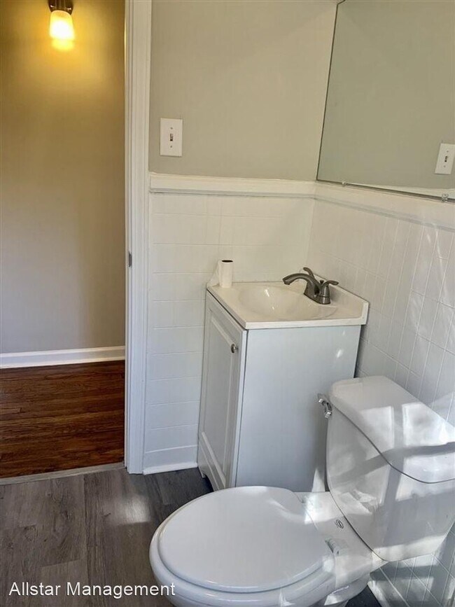 Building Photo - 2 br, 1 bath House - 201 Bates Circle