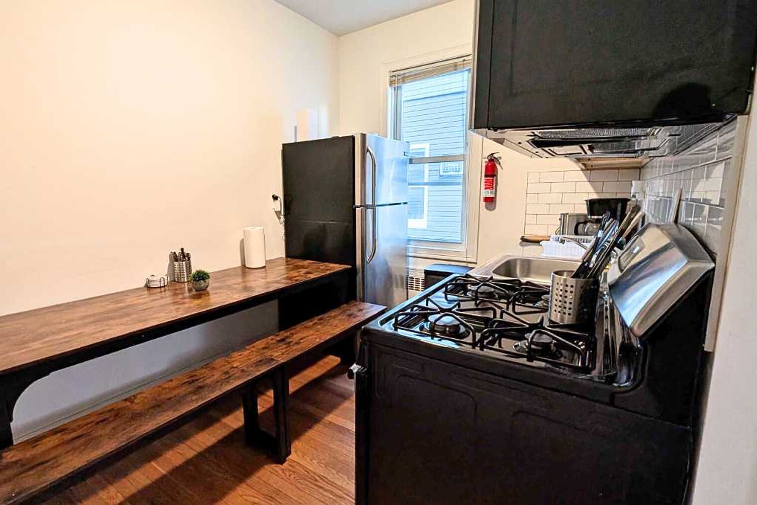 Building Photo - 108 Gotthart St